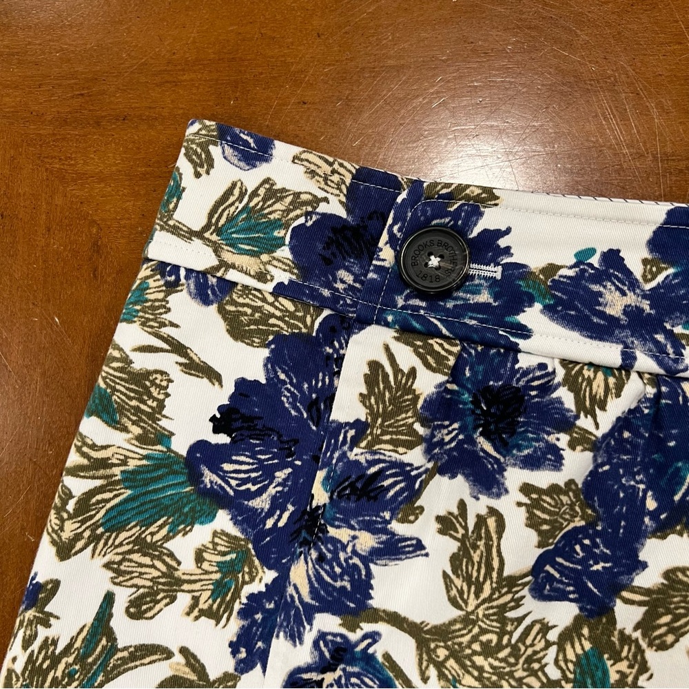 Brooks Brothers Red Fleece Straight Fit Floral Mini Skirt 10 Button Detail Blue - Picture 4 of 16